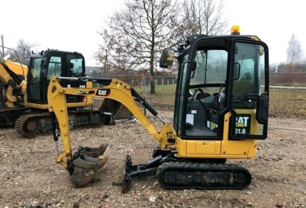 Mini-pelle CATERPILLAR 301.6