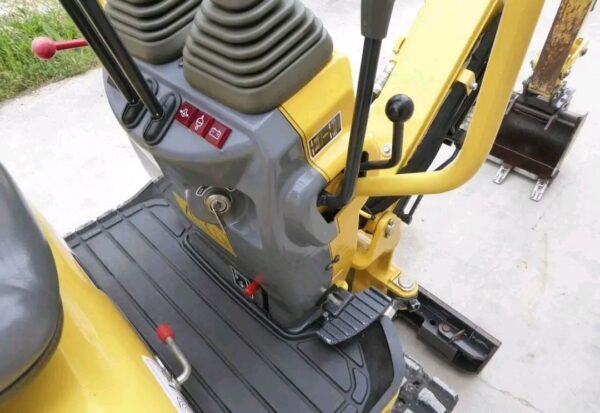 Mini-pelle YANMAR SV08-1AS