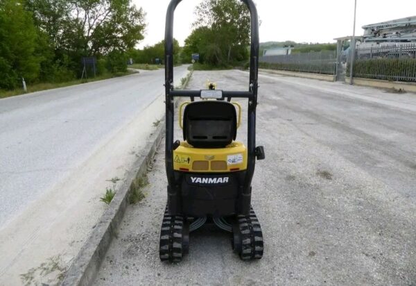 Mini-pelle YANMAR SV08-1AS