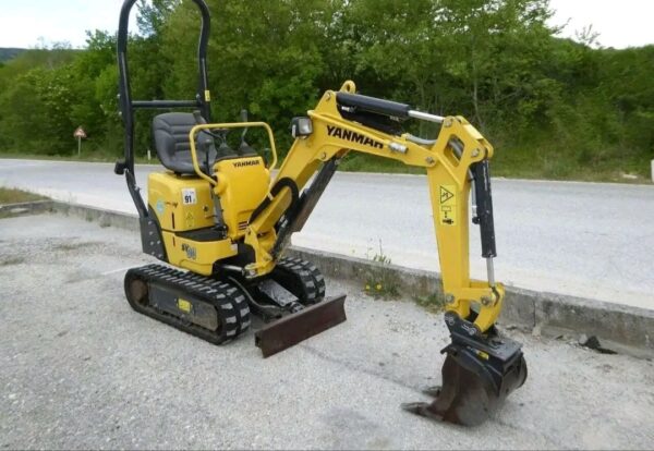 Mini-pelle YANMAR SV08-1AS