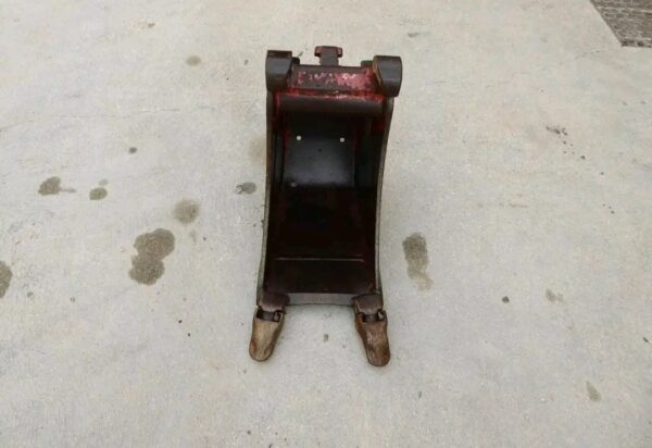 Mini-pelle TAKEUCHI TB016