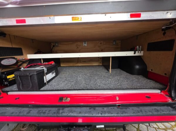 Ford Transit T350M 2,2 TDCI 125