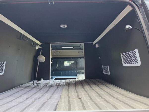 Ford Transit T350M 2,2 TDCI 125