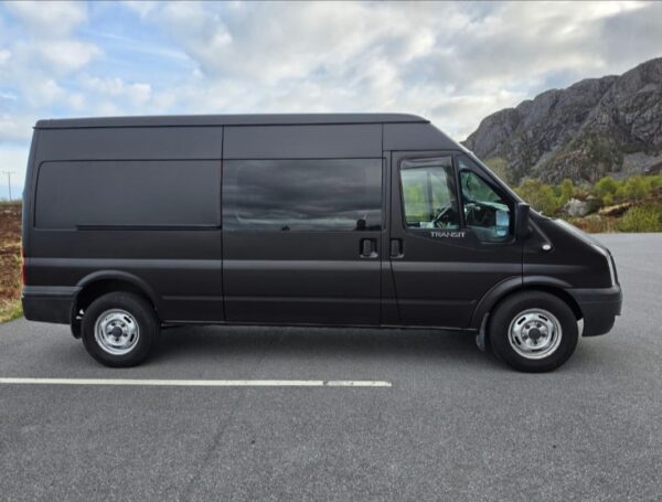 Ford Transit T350M 2,2 TDCI 125